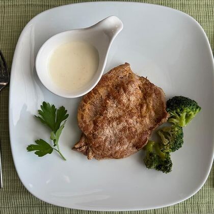 Стейк с соусом «Бернез»