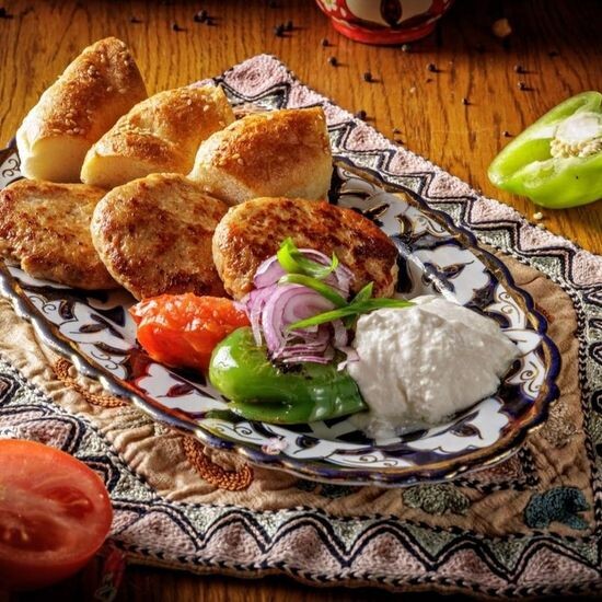ИЗГАРЕ КОФТЕ ИЗ КУРИЦЫ