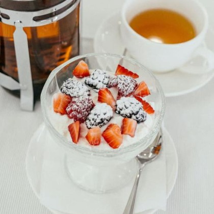 Yogurt "Rafe" with berries