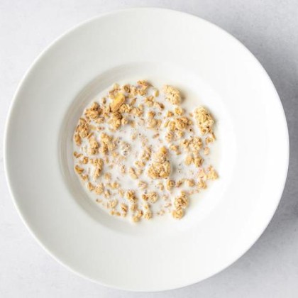 Muesli with milk