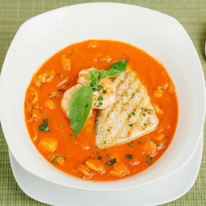 Суп с сибасом и креветками