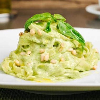 Тальятелле с маскарпоне и базиликом