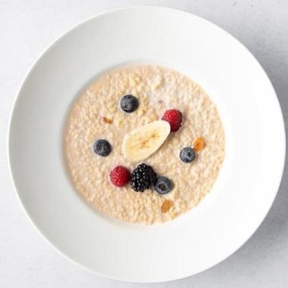 Porridge with almond milk