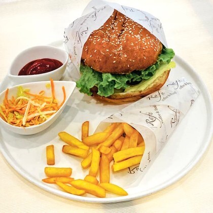 Бургер из телятины с сыром чеддер