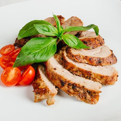 Филе индейки в ягодном соусе