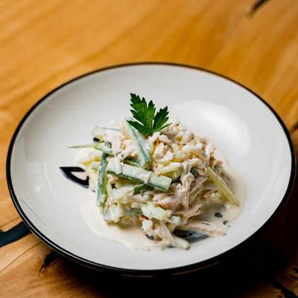 Салатик «Детский» из курочки