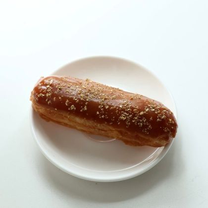 2. Мини Эклер Карамель