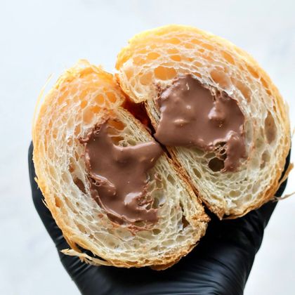 1. Круассан с Шоколадом