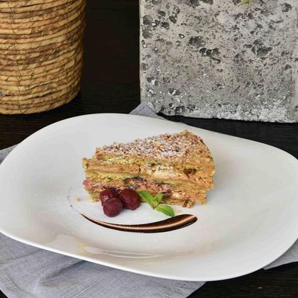 Киевский торт с вишней