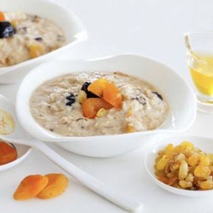 Каша овсяная с сухофруктами