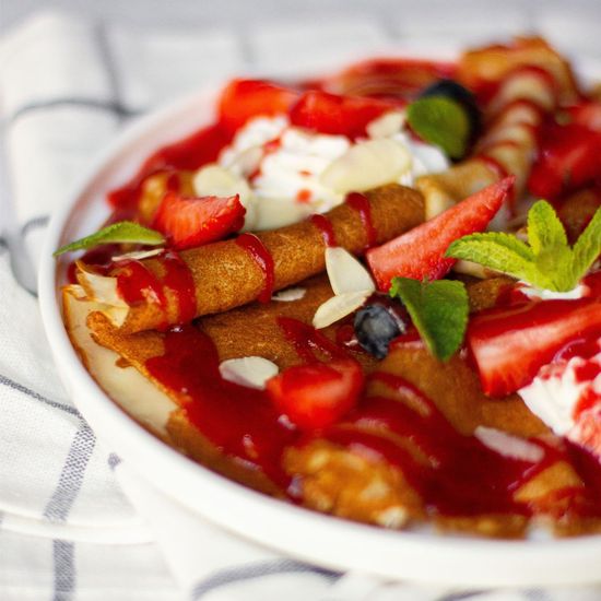 Блины с ягодами