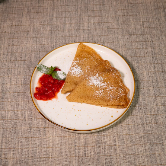 Блины со сметаной