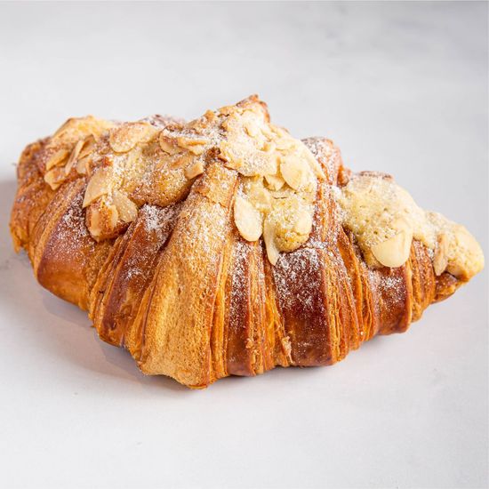 Круассан Миндальный