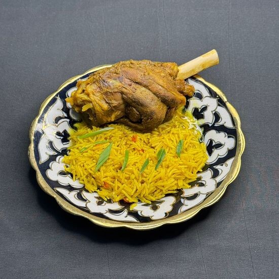 Баранья рулька с шафраном