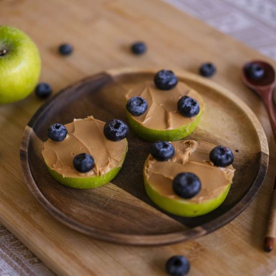 Apple & Peanut Bites – 3 Pieces 🍏