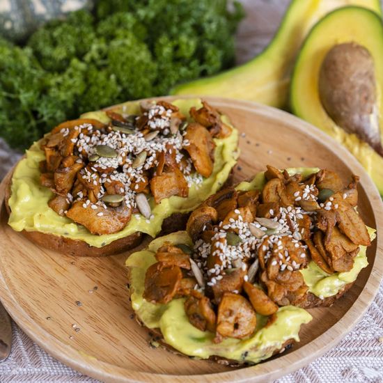 Vegan Avocado Toast – 2 Pieces 🥑