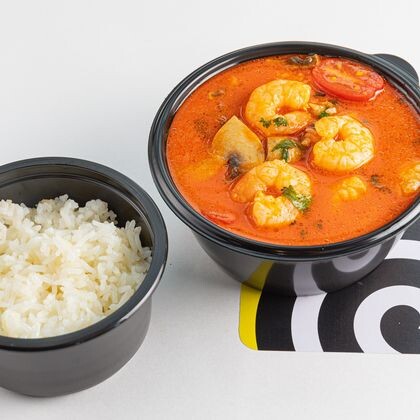 Том ям с морепродуктами