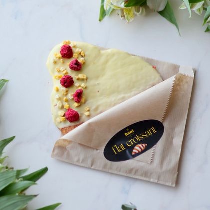 Флэт Круассан манго-малина Bakery