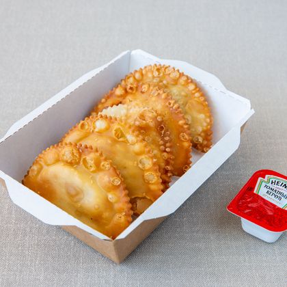 Чебуреки из красной рыбы