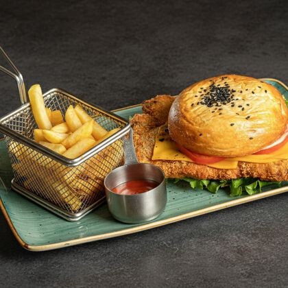 БУРГЕР С КУРОЧКОЙ