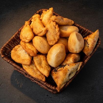 КОРЗИНА С ВЫПЕЧКОЙ