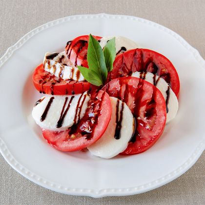 Салат Caprese