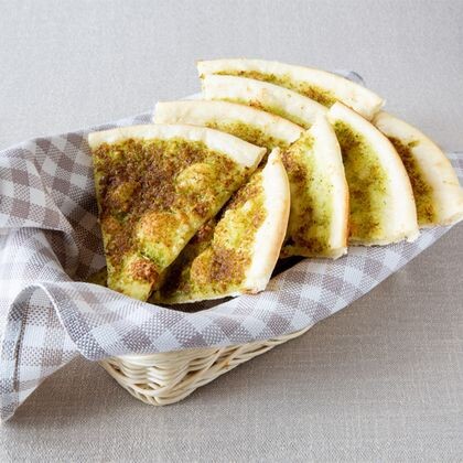 Лепешка чесночная