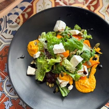 Салат с запеченной тыквой