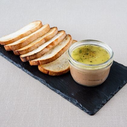 Нежный паштет из фермерской птицы