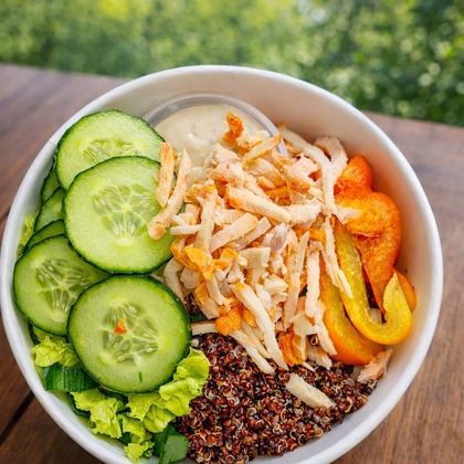 Боул с копченой куриной грудкой