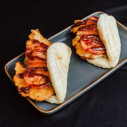 Бао бургер с аппетитной курочкой 2шт