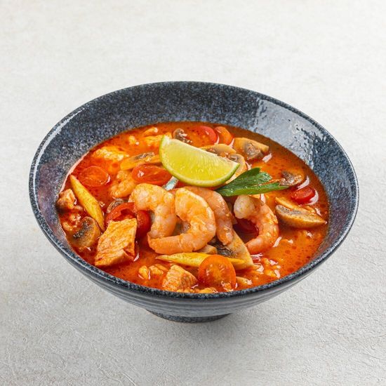 Том ям с морепродуктами