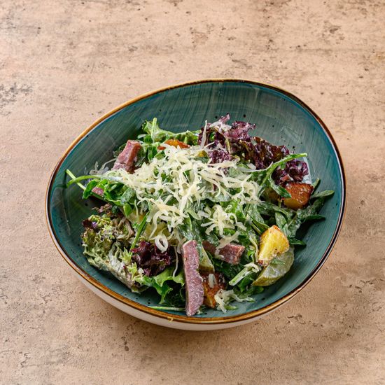 Салат с копченой говядиной