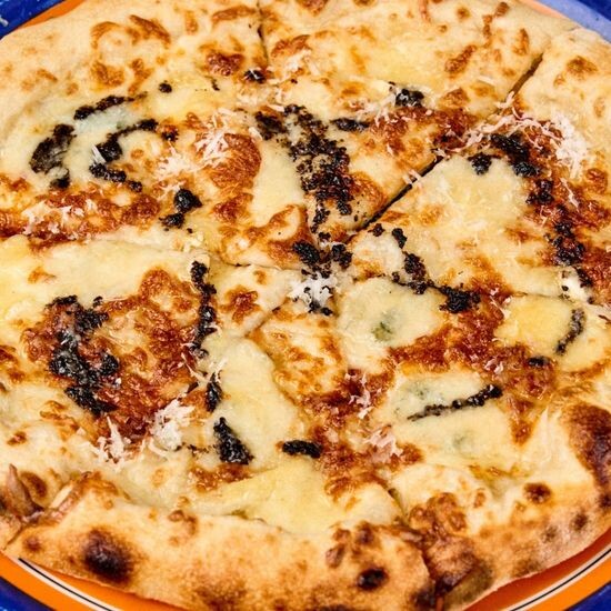 Quattro Formaggi Pizza