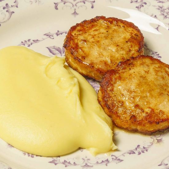 Kids chicken cutlets, mash potato