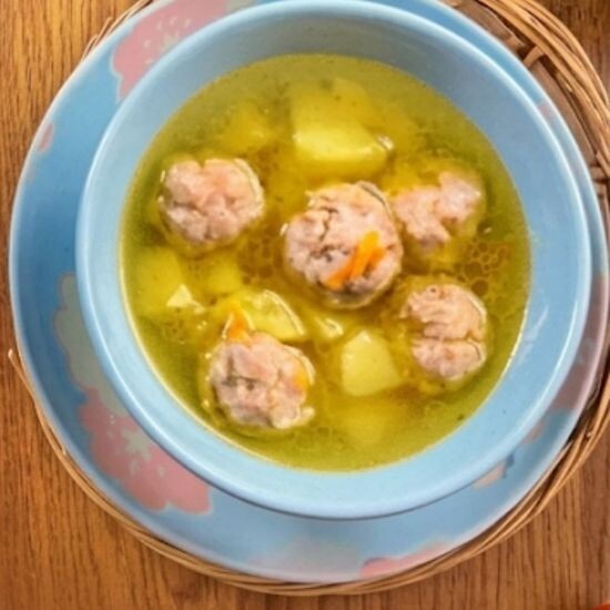 КУРИНЫЙ СУП С ФРИКАДЕЛЬКАМИ