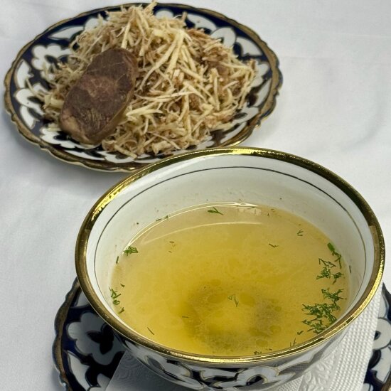 Нарын с бульоном.