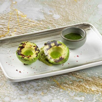 Авокадо на гриле