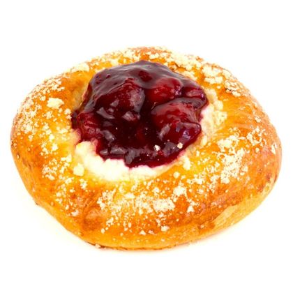 Ватрушка с творогом и вишней