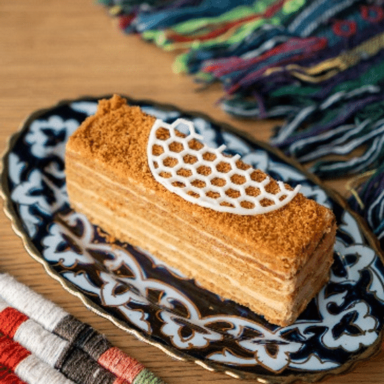 ПИРОЖЕНОЕ  МЕДОВИК