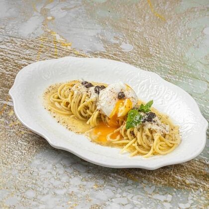 ЛИНГВИНИ СО СТРАЧАТЕЛЛОЙ