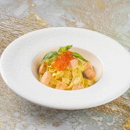 ФЕТУЧИНИ С РВАННОЙ СЕМГОЙ