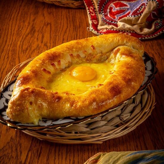 ХАЧАПУРИ ПО-АДЖАРСКИ