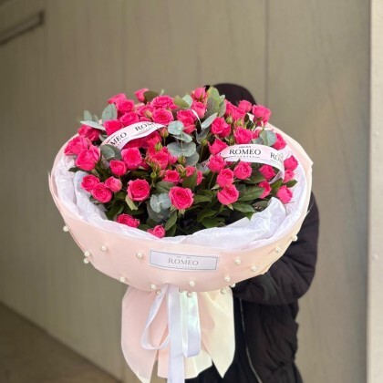 15 спрей роз с эвкалиптом