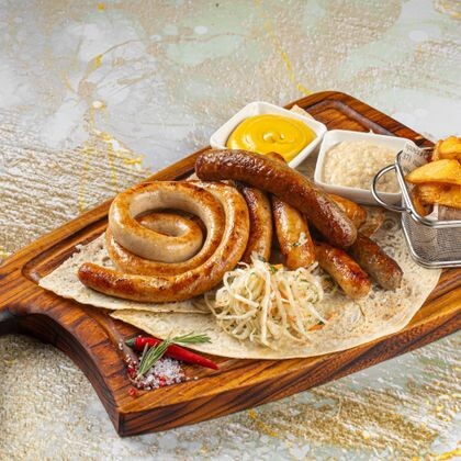 Колбаски на гриле