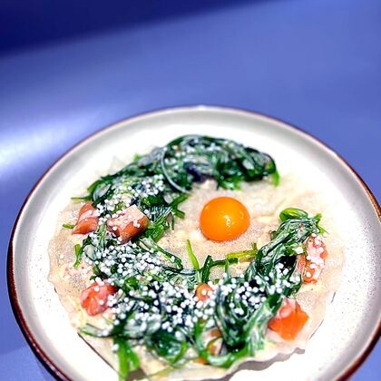 Салмон Поке Татаки