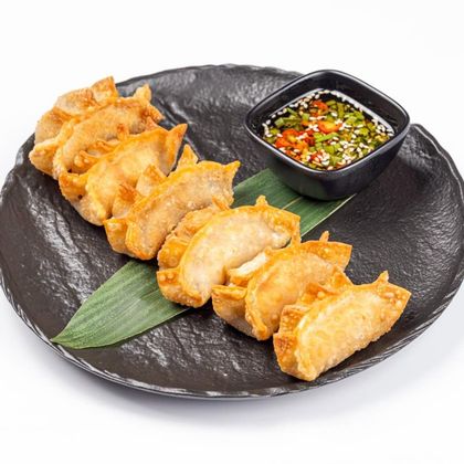 Гедза с курицей и креветками